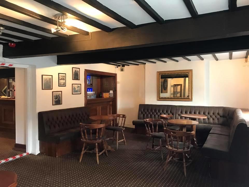 New Gurkha Inn Brecon Exteriér fotografie